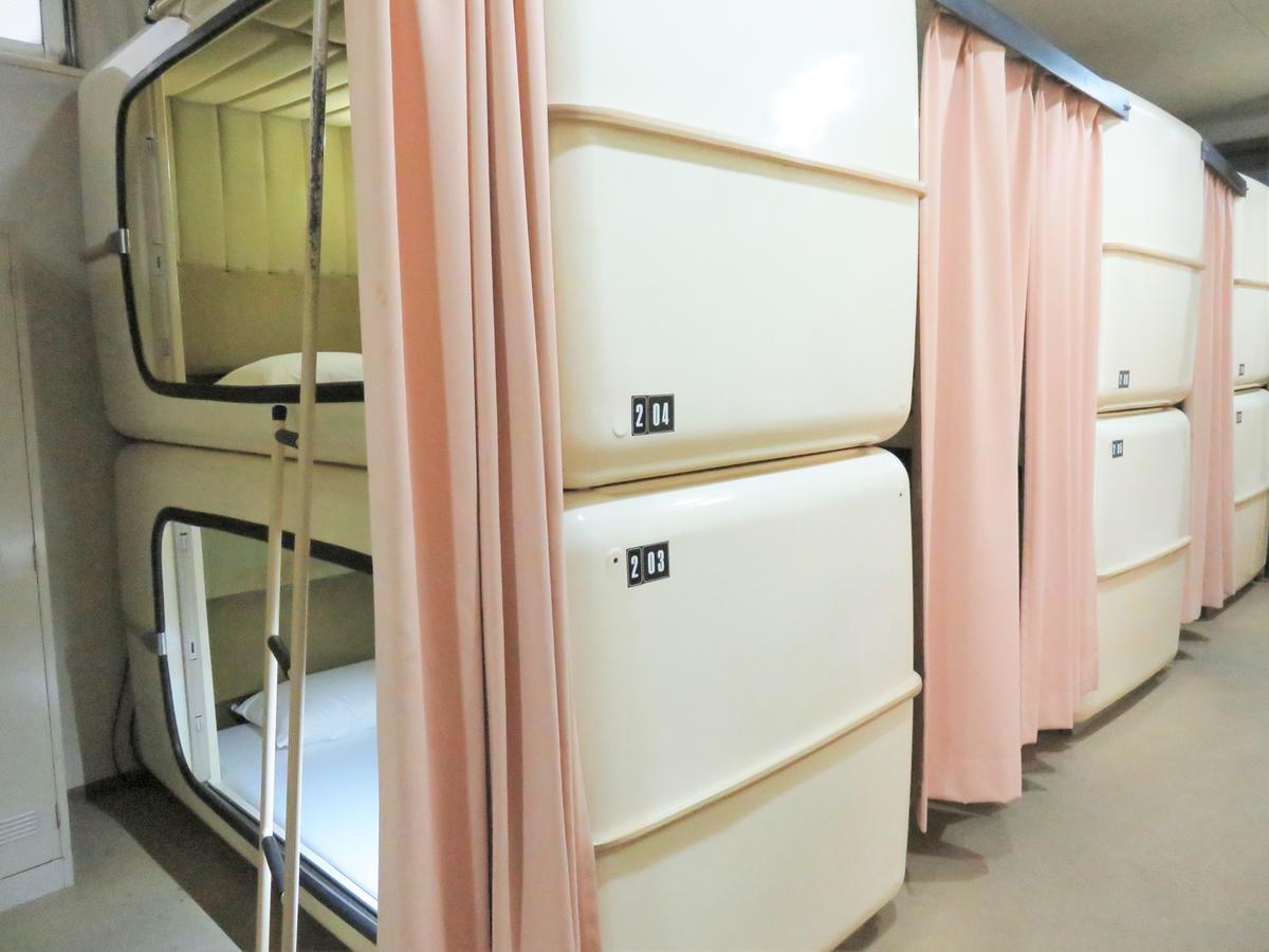 Capsule Hotel Honcho Сендай Экстерьер фото
