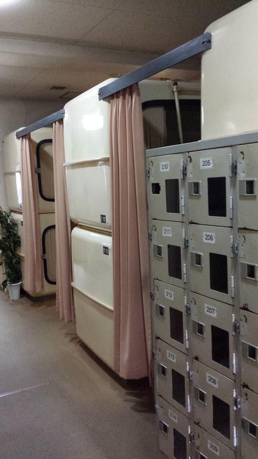 Capsule Hotel Honcho Сендай Экстерьер фото